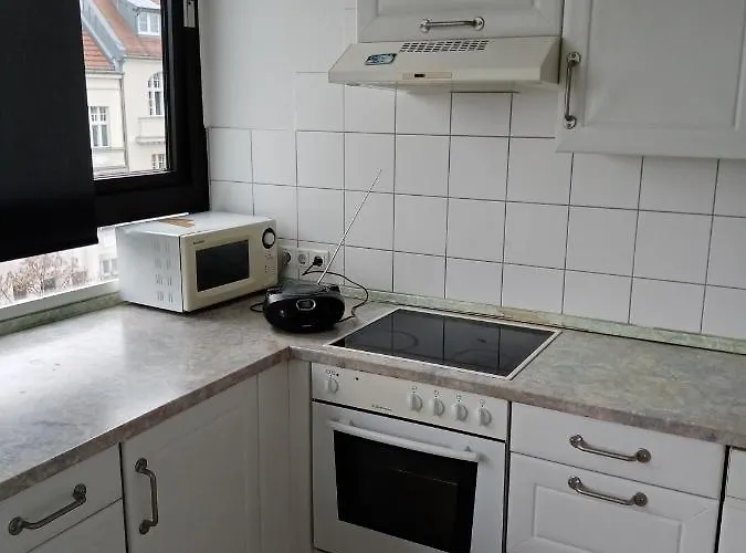 Leonardo Apartment *